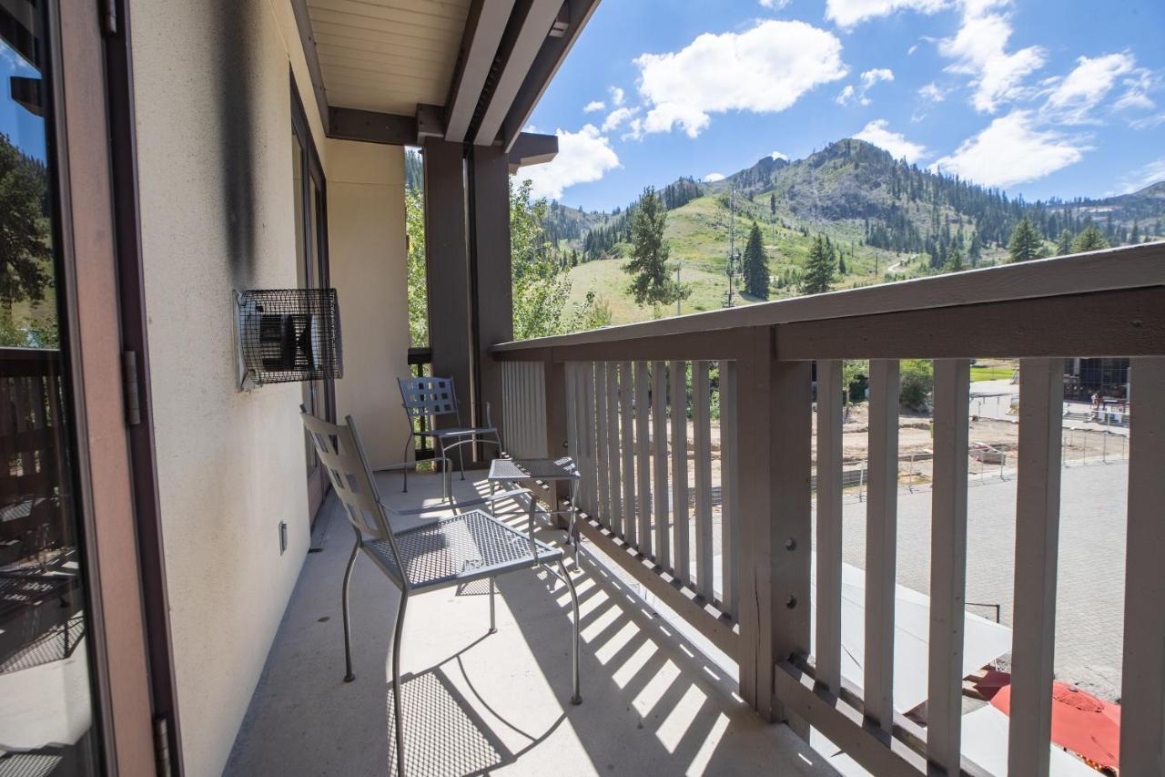 The Village At Palisades Tahoe Olympic Valley  Buitenkant foto